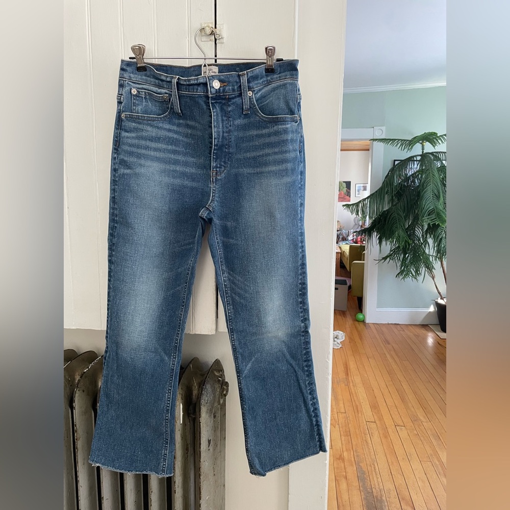 I. Crew Women’s 9” Billie Demi Boot Crop Jeans size 30